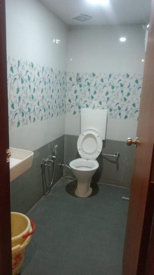 Hotel Shreeji'S Gandhinagar Ngoại thất bức ảnh